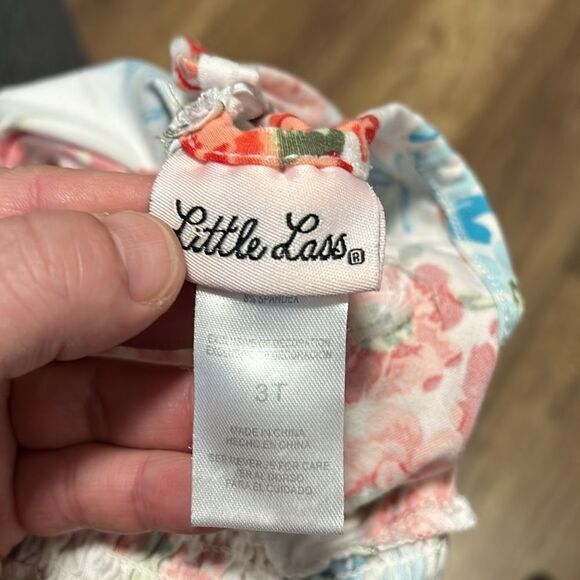 Little Lass floral dresses - Picture 4 of 4